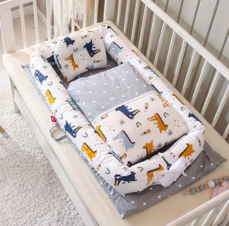 Crib Anti-pressure Newborn Foldable Portable Crib Middle Bed Baby Infant Mattress Bionic Travel Bed
Cuna antipresión para recién nacido, cuna portátil plegable, cama media, colchón para bebé, cama de viaje biónica