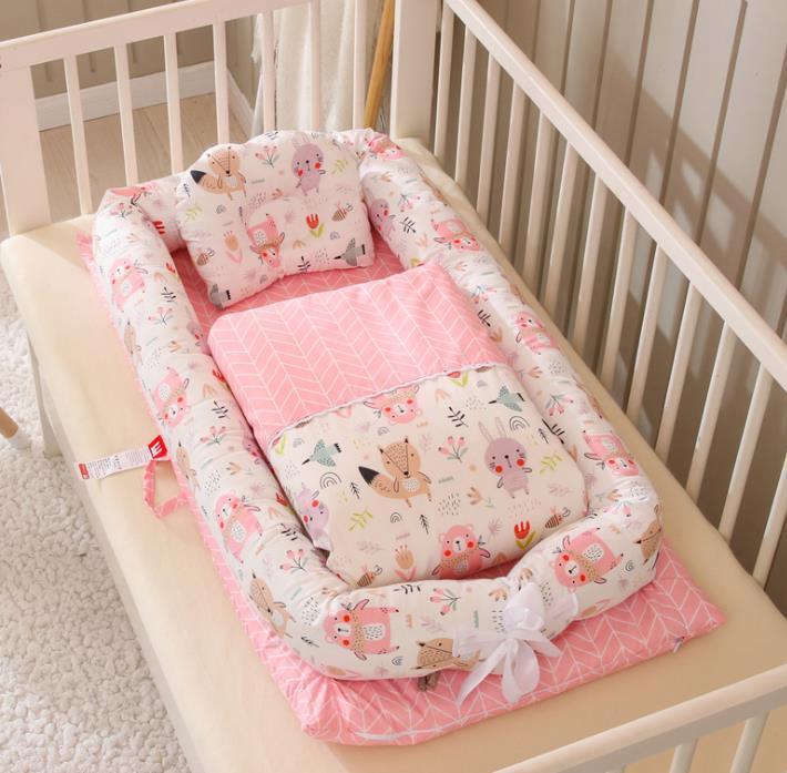 Crib Anti-pressure Newborn Foldable Portable Crib Middle Bed Baby Infant Mattress Bionic Travel Bed
Cuna antipresión para recién nacido, cuna portátil plegable, cama media, colchón para bebé, cama de viaje biónica